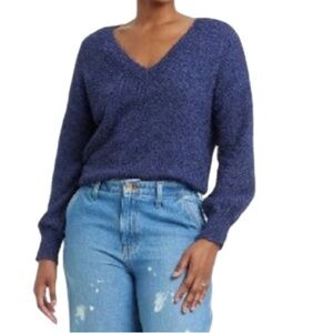 Universal Thread Navy Blue V Neck Sweater. Size L. Extremely comfortable